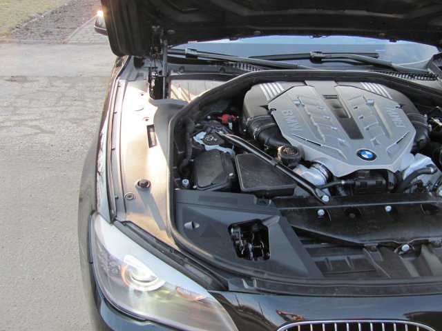 Naprawa powypadkowa OC AC BMW 750